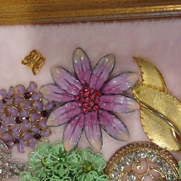 Floral Picture Art With Cats And Butterflies - Picture 6 of 7